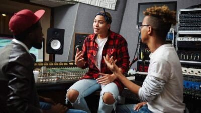 Promoting Your Music in the Streaming Era: A Guide for Artists Promoting Your Music in the Streaming Era: A Guide for Artists